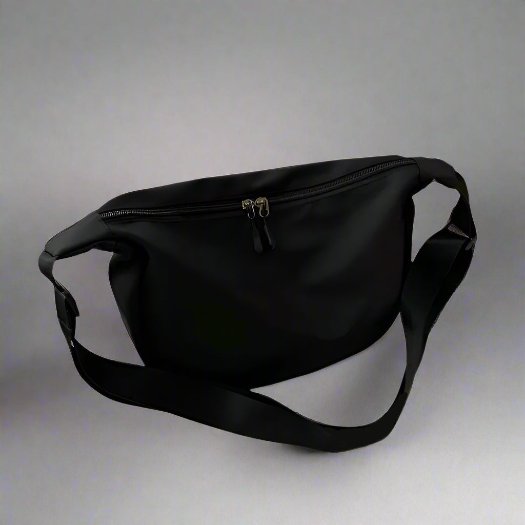 Classic crossbody bag by Bennu