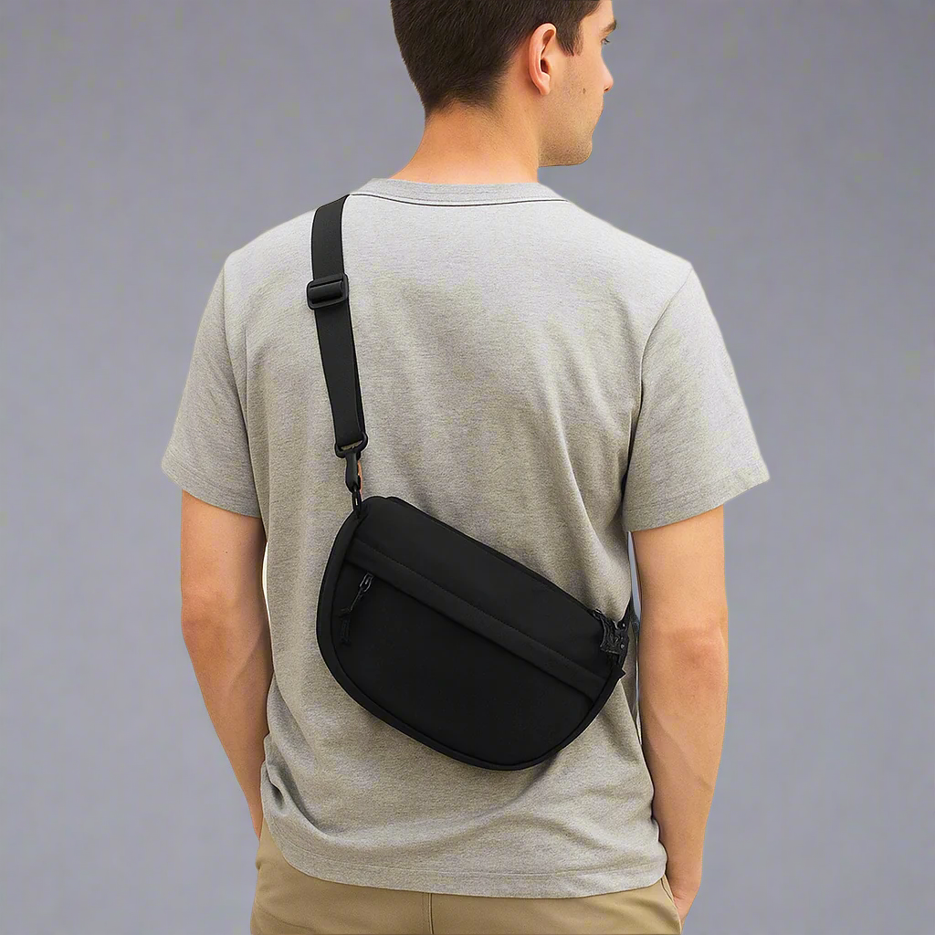 Casual and versatile shoulder bag by Bennu