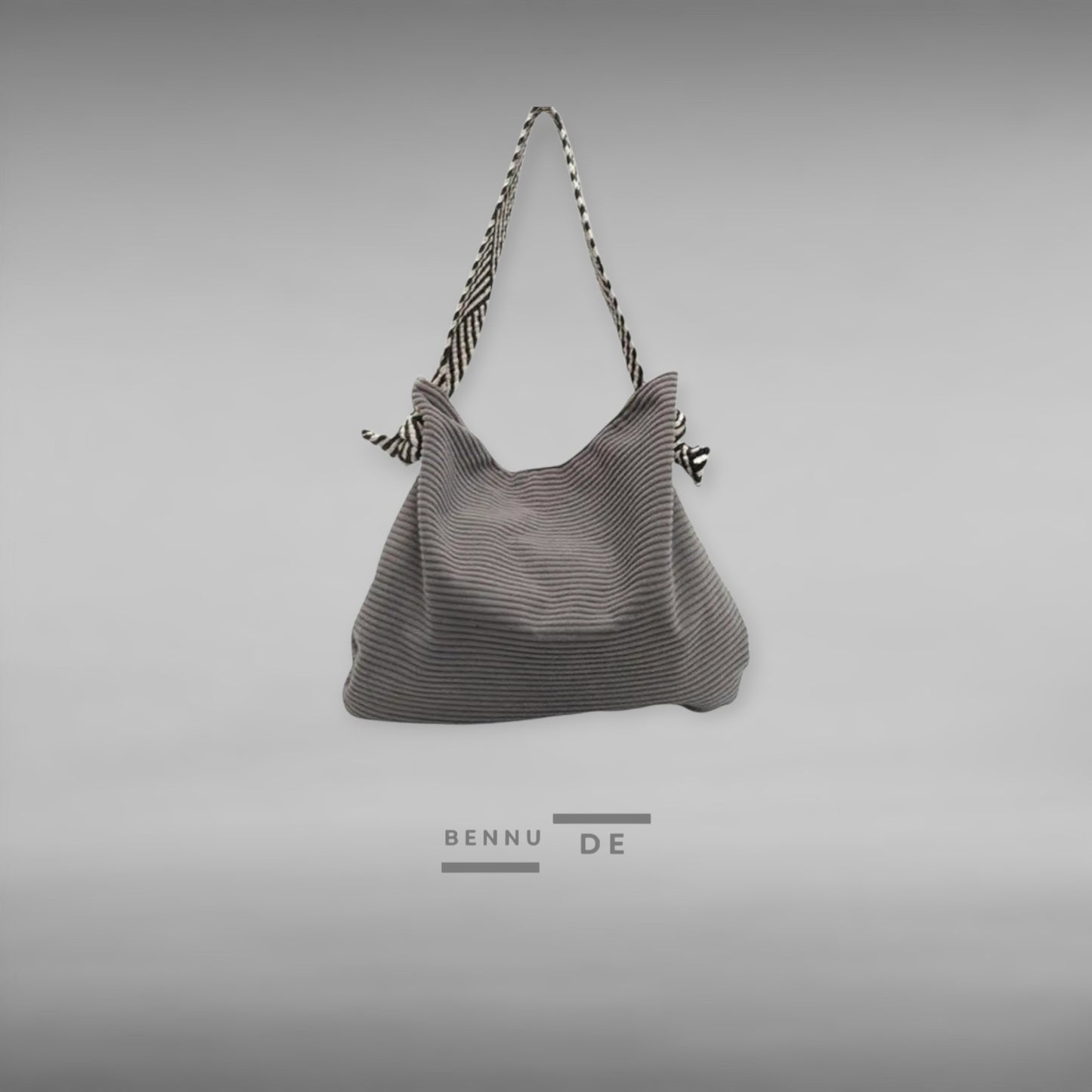 Bolso de hombro de pana de Bennu