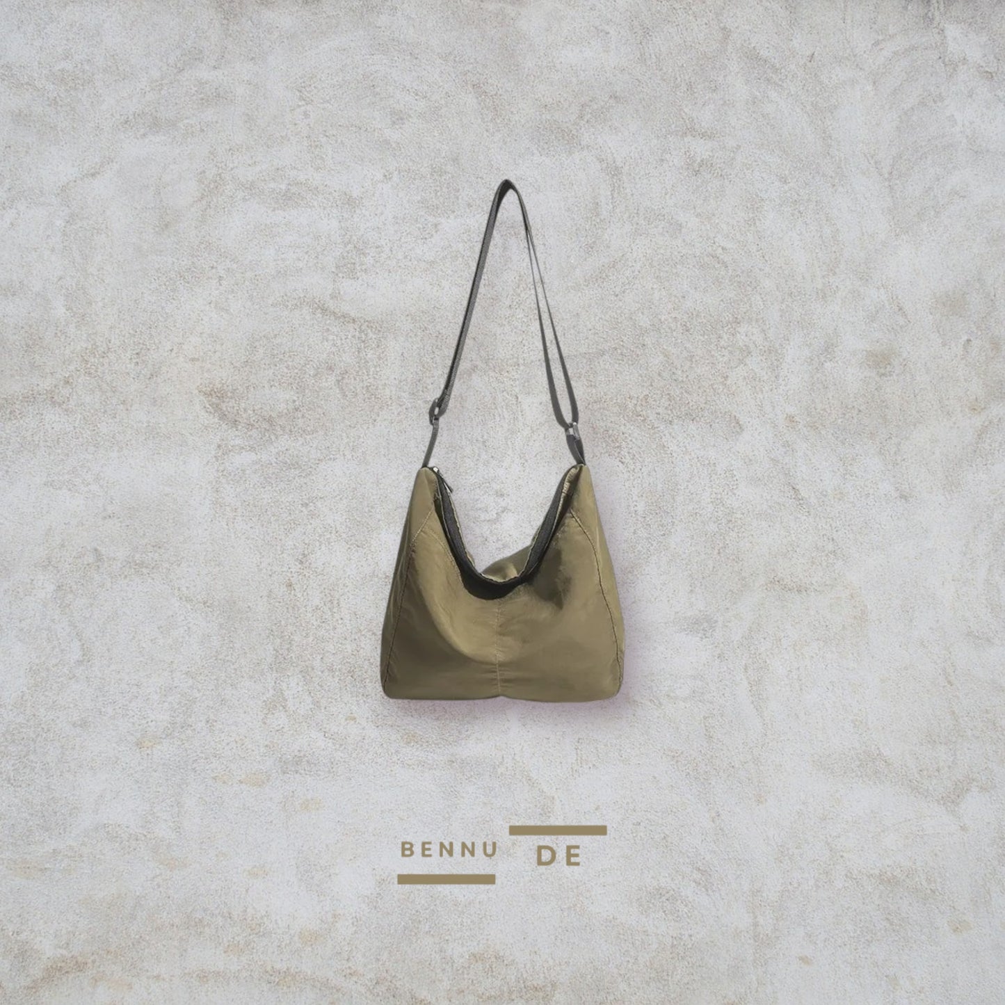Lightweight Canvas Bag by Bennu
