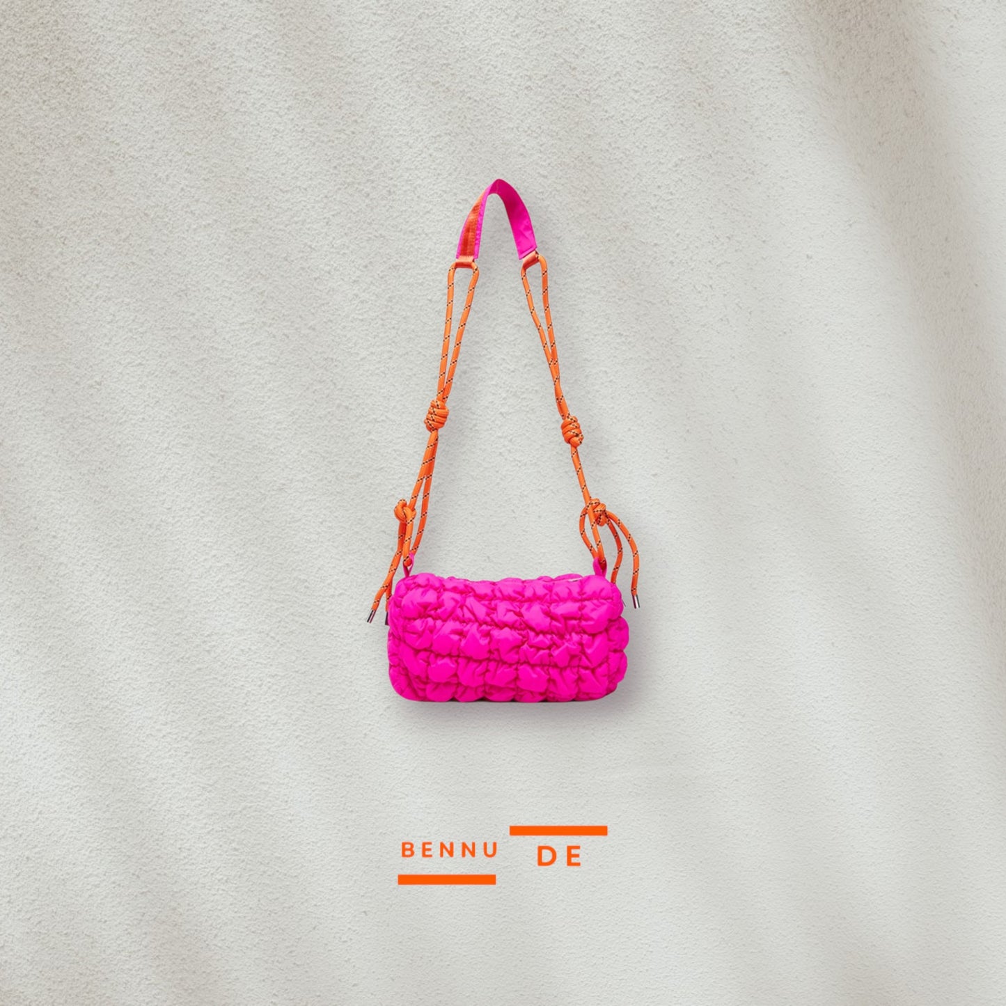 Bolso bandolera acolchado de Bennu