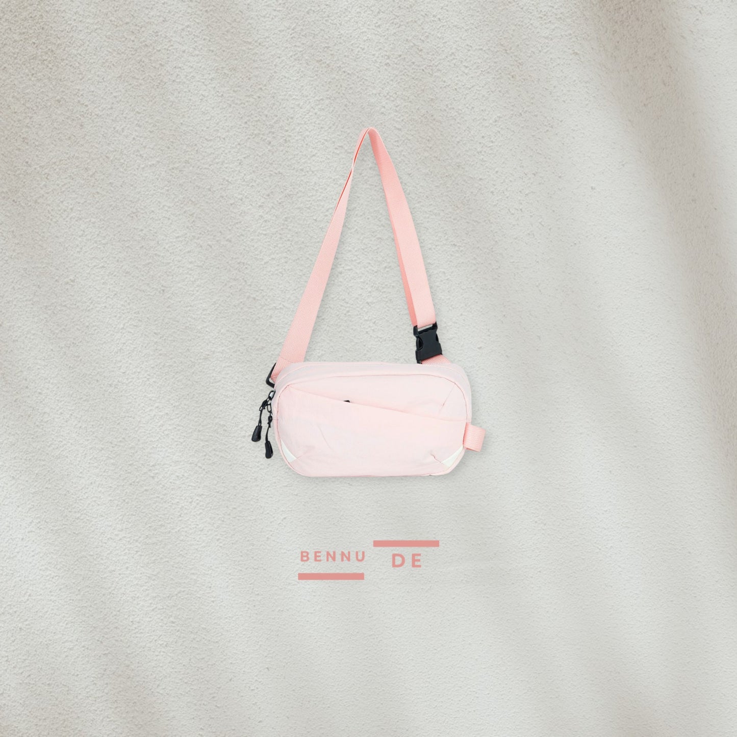 Lightweight three-layer crossbody bag by Bennu