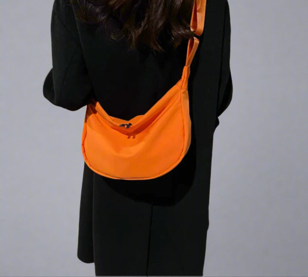Classic crossbody bag by Bennu