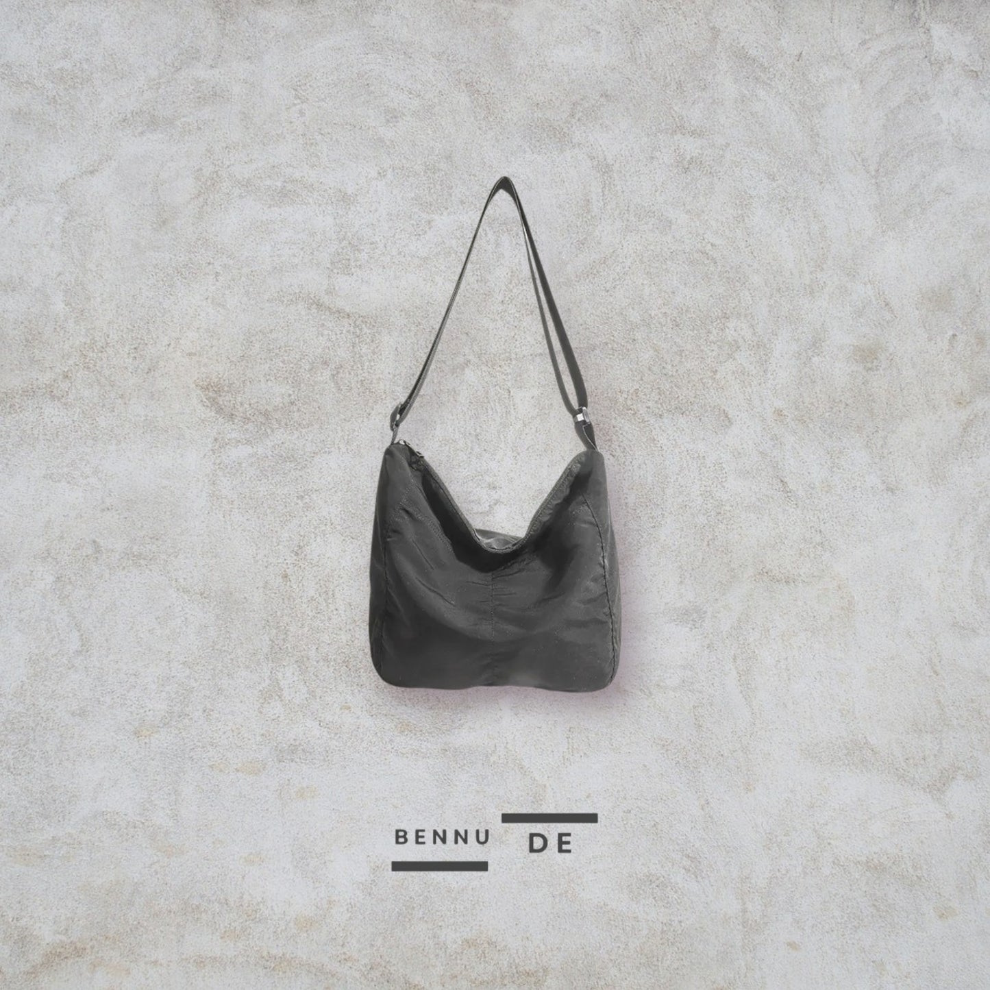 Lightweight Canvas Bag by Bennu