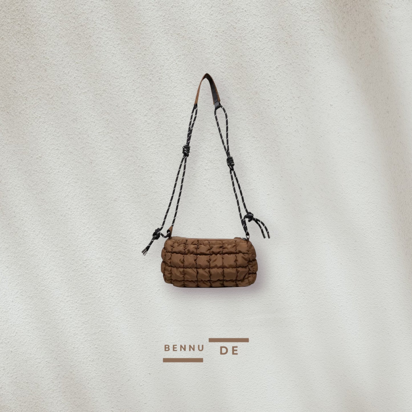 Bolso bandolera acolchado de Bennu