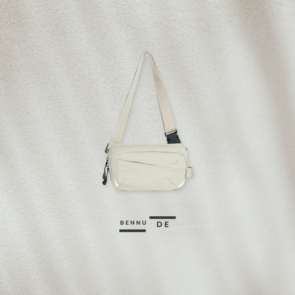 Lightweight three-layer crossbody bag by Bennu