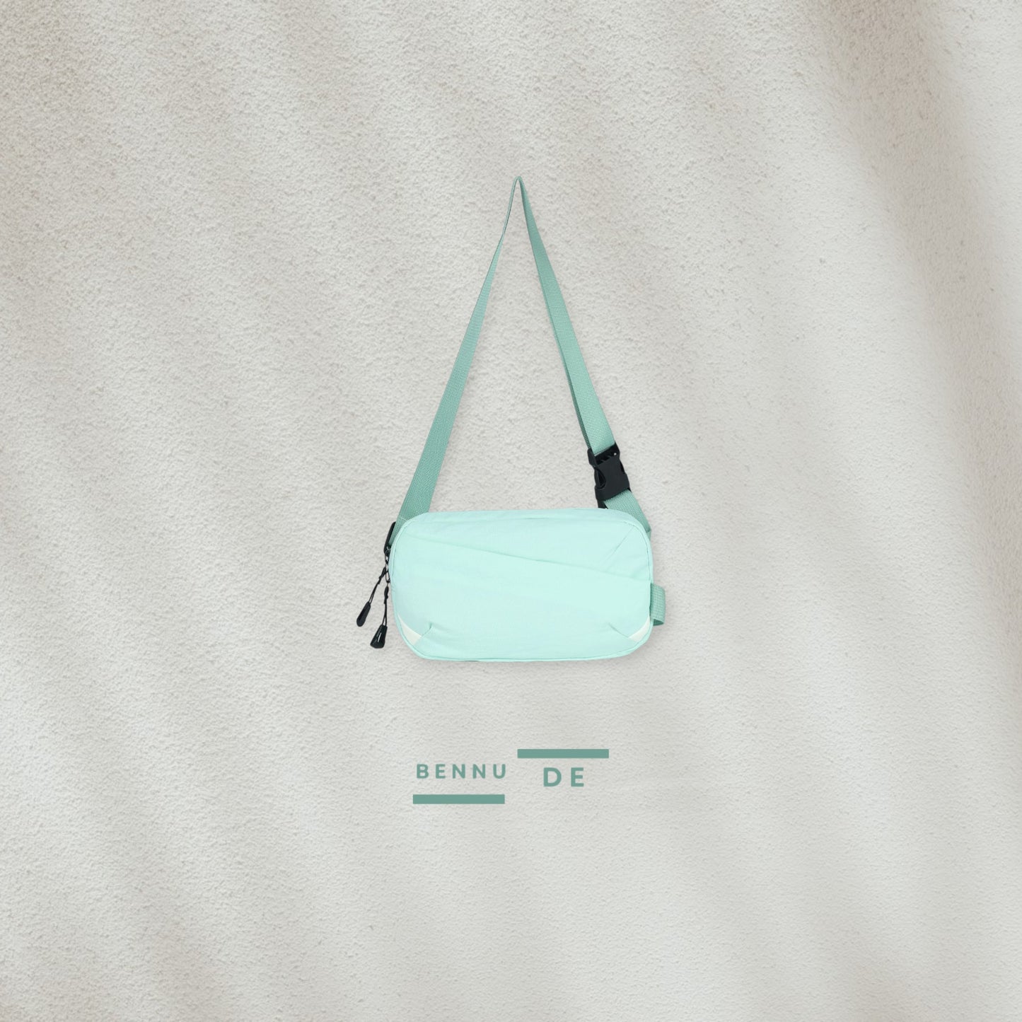 Lightweight three-layer crossbody bag by Bennu